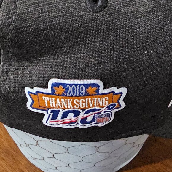 Philadelphia Eagles Hat Eagles emblem on front - Picture 2 of 7